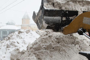 Более 10 тысяч кубометров снега вывезли с подмосковных дорог