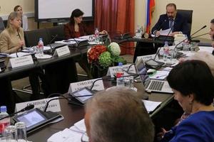 Глава Минстроя потребовал от регионов «дать людям исчерпывающую информацию о ходе капремонта»
