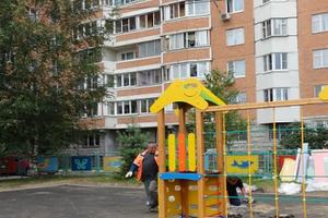 Замминистра строительства и ЖКХ РФ оценил комплексный ремонт дворов в Подмосковье
