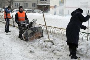 5500 коммунальщиков расчищают снег в населённых пунктах Московской области