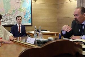 Глава Минстроя РФ провел личный прием граждан по вопросам ЖКХ в Правительстве России