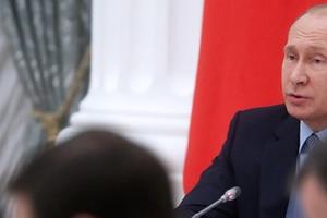 Путин потребовал навести порядок в системе платежей за ЖКХ