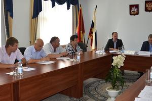 Владимир Дупак провел круглый стол по вопросам градостроительной деятельности, капитального ремонта и жилищно-коммунального хозяйства Звенигорода