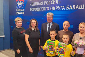 Депутат Мособлдумы Николай Черкасов принял участие в акции «Собери ребенка в школу»