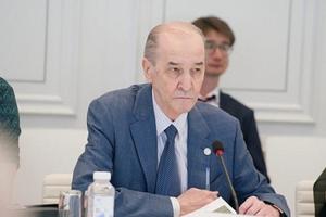 Анвар Шамузафаров предложил перевести управляющие компании с лицензирования в СРО